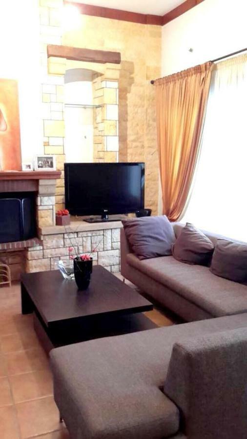 Dorothea'S Villa Platanos  Bagian luar foto